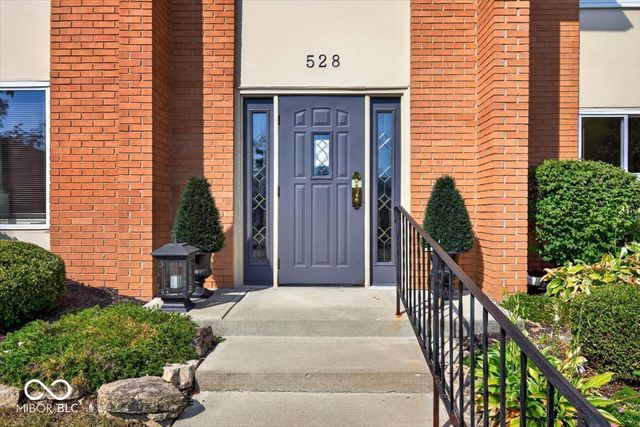528 E Hunters Drive D, Carmel, IN 46032