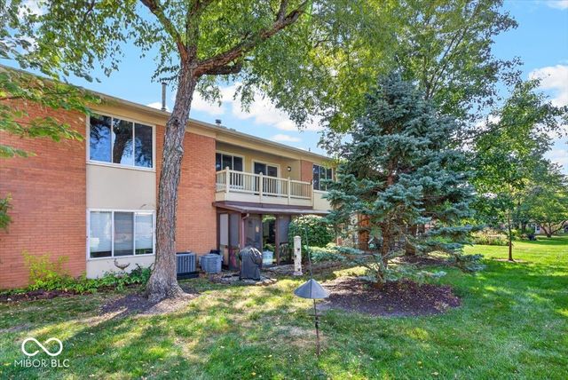 528 E Hunters Drive D, Carmel, IN 46032