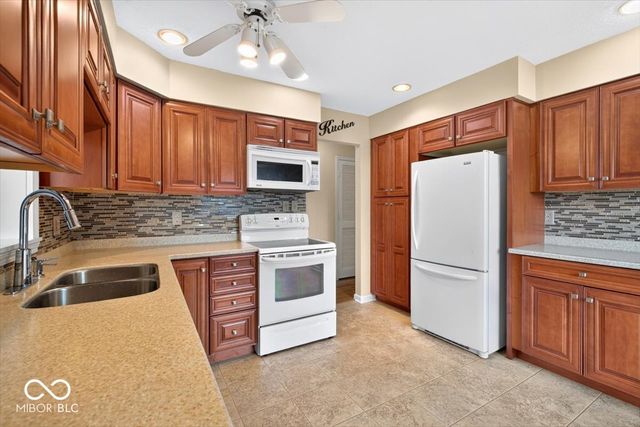 528 E Hunters Drive D, Carmel, IN 46032