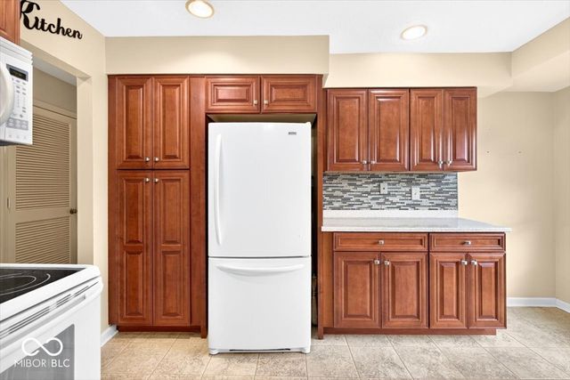 528 E Hunters Drive D, Carmel, IN 46032
