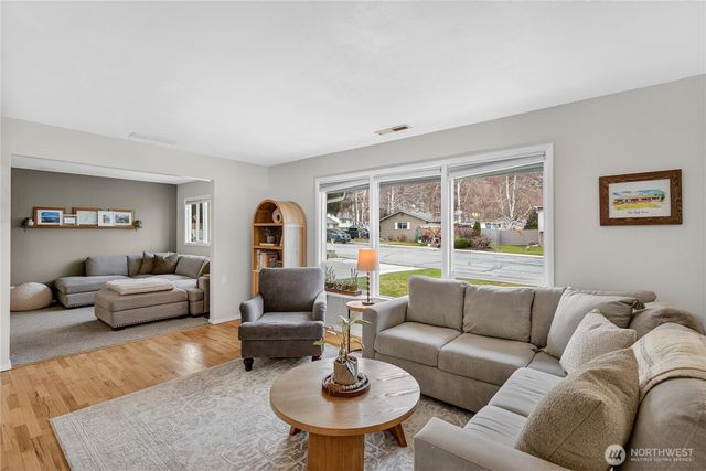 1427 Seneca Street S, Wenatchee, WA 98801