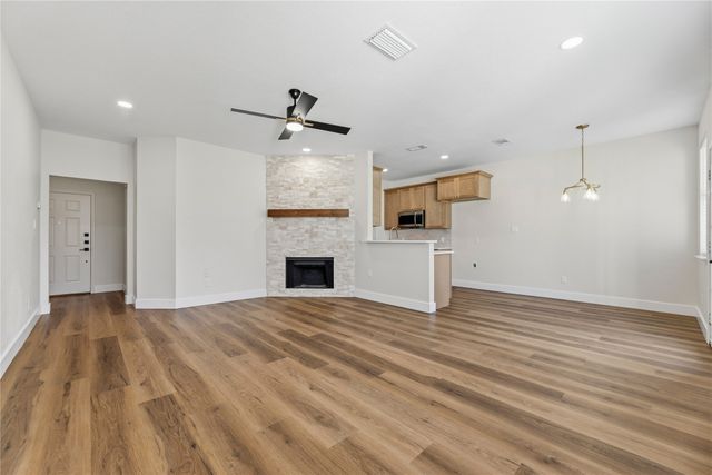 3504 Silverado Trail, Fort Worth, TX 76262