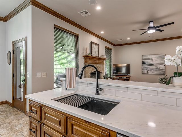 1733 Savona Lane, Edmond, OK 73034