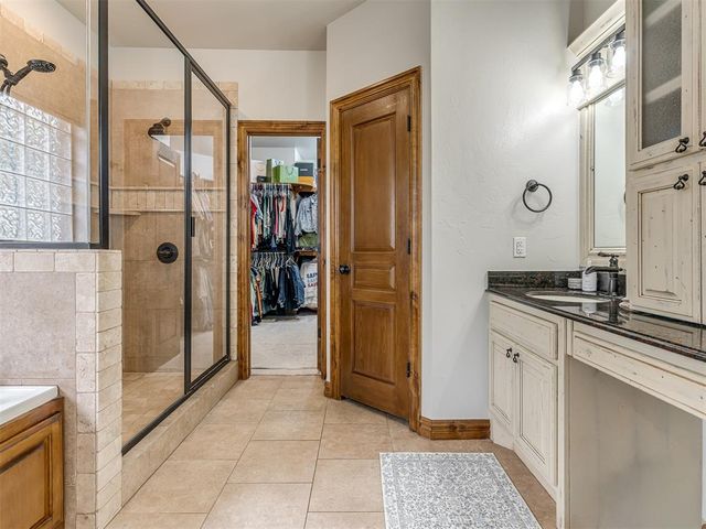 1733 Savona Lane, Edmond, OK 73034