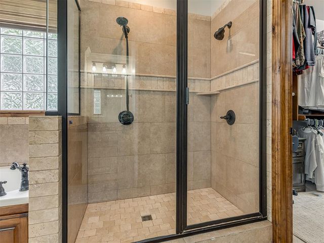 1733 Savona Lane, Edmond, OK 73034
