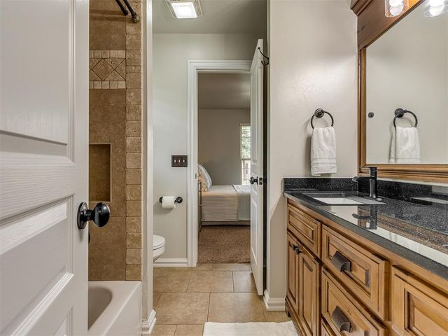 1733 Savona Lane, Edmond, OK 73034