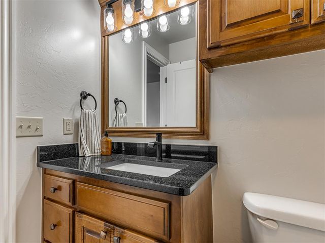 1733 Savona Lane, Edmond, OK 73034