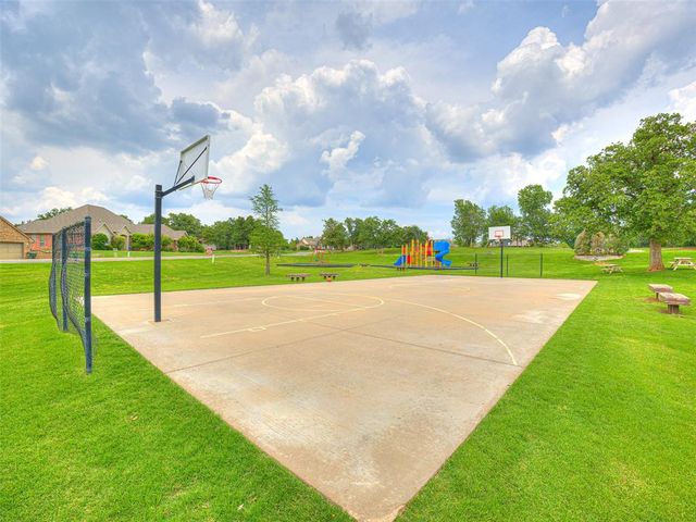 1733 Savona Lane, Edmond, OK 73034