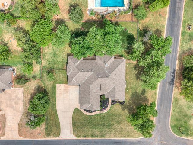 1733 Savona Lane, Edmond, OK 73034