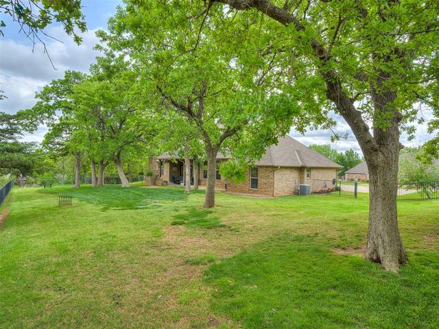 1733 Savona Lane, Edmond, OK 73034