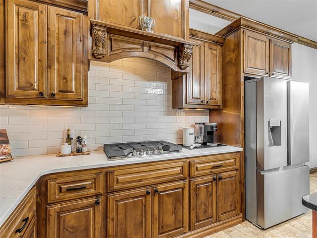 1733 Savona Lane, Edmond, OK 73034