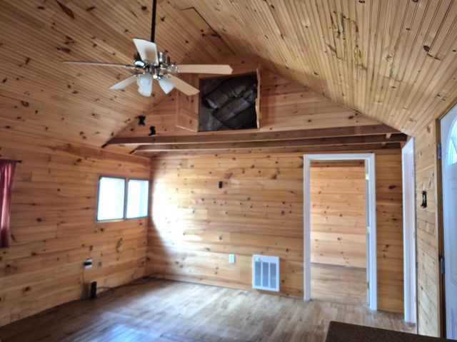 27 Bragdon Farm Road, Wakefield, NH 03830