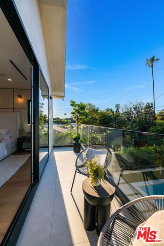 12427 Cumpston Street, Valley Village, CA 91607