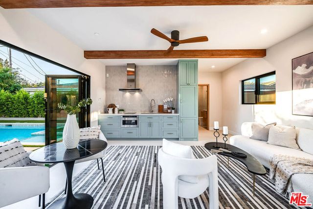 12427 Cumpston Street, Valley Village, CA 91607
