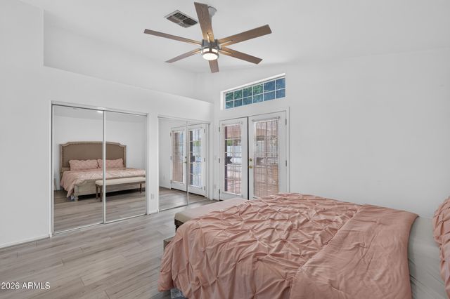 909 S SCALLOP Drive, Gilbert, AZ 85233