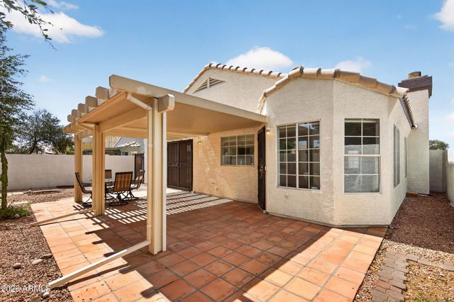 909 S SCALLOP Drive, Gilbert, AZ 85233