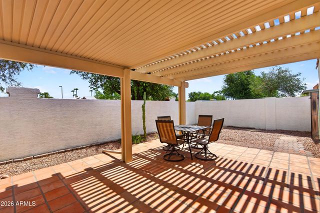 909 S SCALLOP Drive, Gilbert, AZ 85233