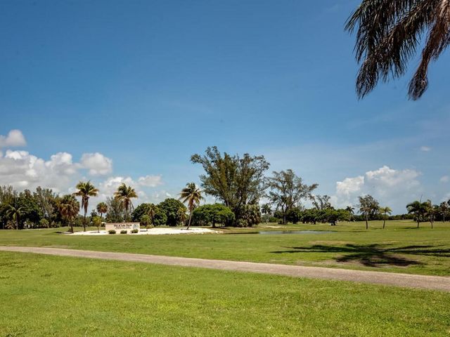 511 Lucerne Avenue 312, Lake Worth Beach, FL 33460