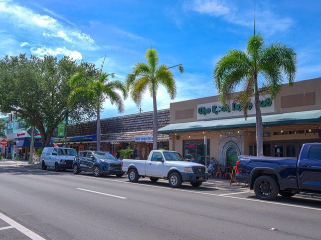 511 Lucerne Avenue 312, Lake Worth Beach, FL 33460