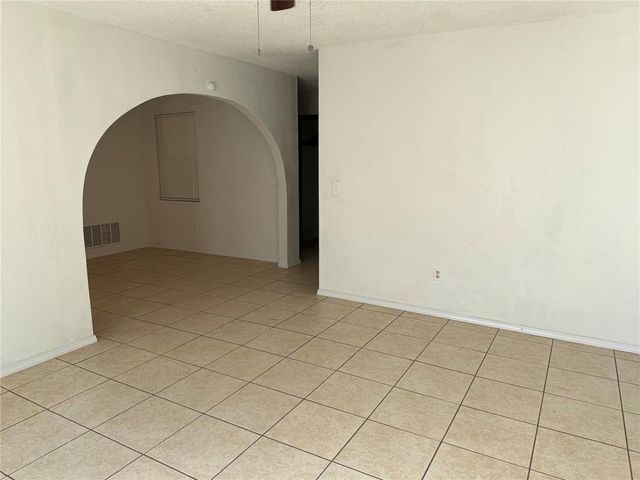 4828 Creekwood Drive, Oklahoma City, OK 73135