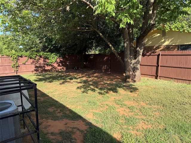 4828 Creekwood Drive, Oklahoma City, OK 73135