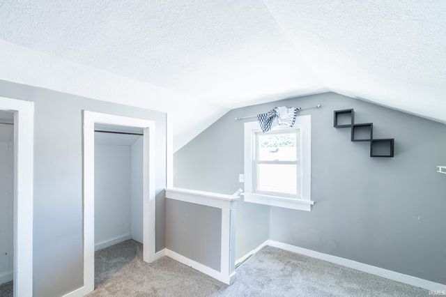 2517 Charlotte Avenue, Fort Wayne, IN 46805