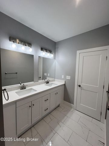 6619 Heritage Hills Dr, Crestwood, KY 40014