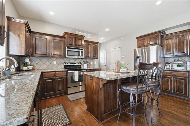 2268 W Concord Drive, Olathe, KS 66061
