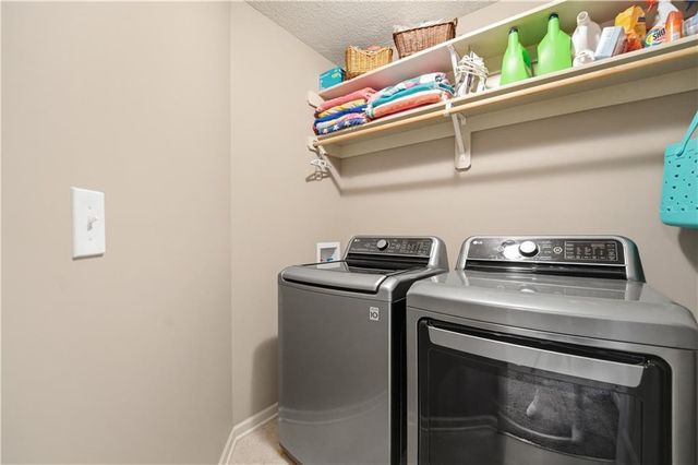 2268 W Concord Drive, Olathe, KS 66061