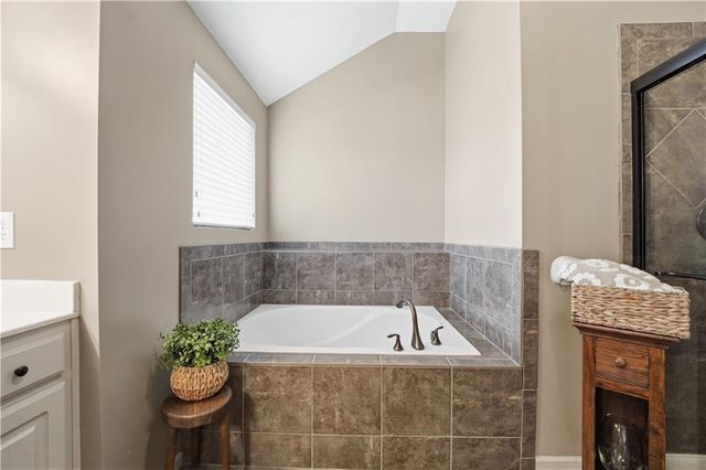 2268 W Concord Drive, Olathe, KS 66061