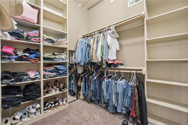 2268 W Concord Drive, Olathe, KS 66061