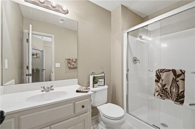 2268 W Concord Drive, Olathe, KS 66061