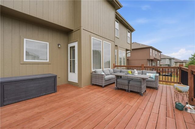 2268 W Concord Drive, Olathe, KS 66061