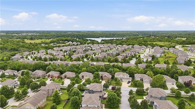 2268 W Concord Drive, Olathe, KS 66061