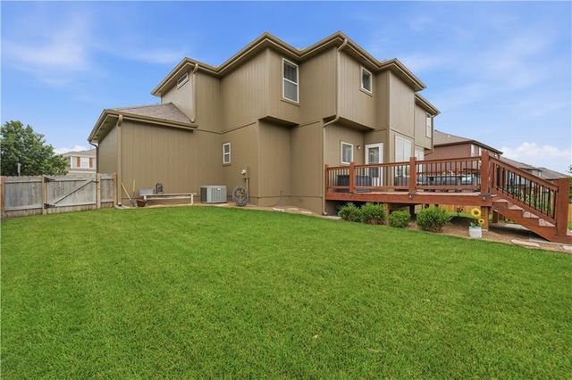 2268 W Concord Drive, Olathe, KS 66061