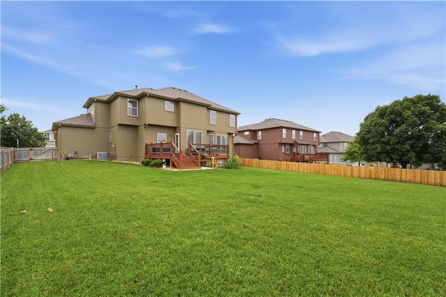 2268 W Concord Drive, Olathe, KS 66061
