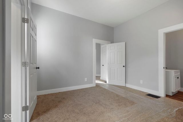 513 S West Street, Shelbyville, IN 46176