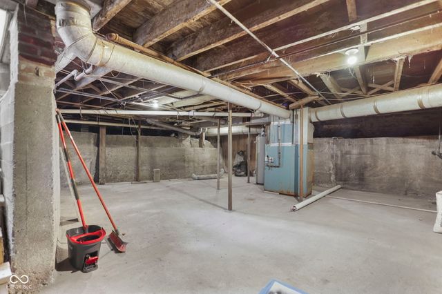 513 S West Street, Shelbyville, IN 46176