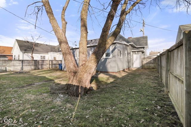 513 S West Street, Shelbyville, IN 46176