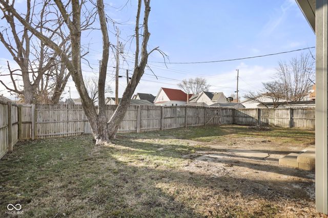 513 S West Street, Shelbyville, IN 46176