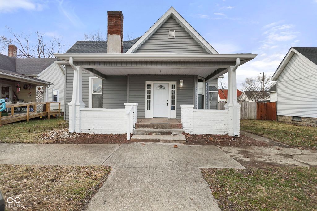 513 S West Street, Shelbyville, IN 46176