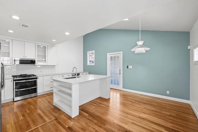 1318 Bonham TER, Austin, TX 78704