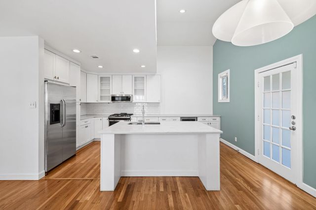 1318 Bonham TER, Austin, TX 78704