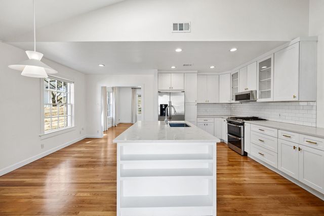 1318 Bonham TER, Austin, TX 78704