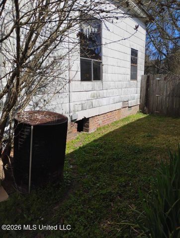 809 Church Avenue, Meridian, MS 39301