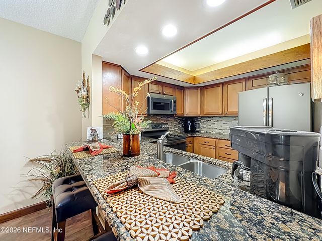 2910 RAVINES Road 1103, Middleburg, FL 32068