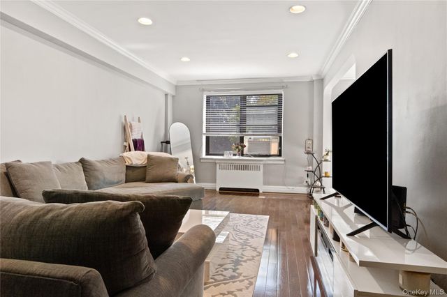 470 N Broadway B23, Yonkers, NY 10701