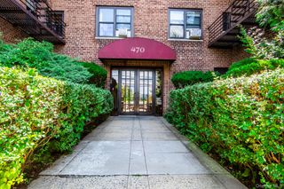470 N Broadway B23, Yonkers, NY 10701