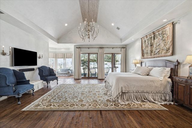 21 W Rivercrest Drive, Houston, TX 77042