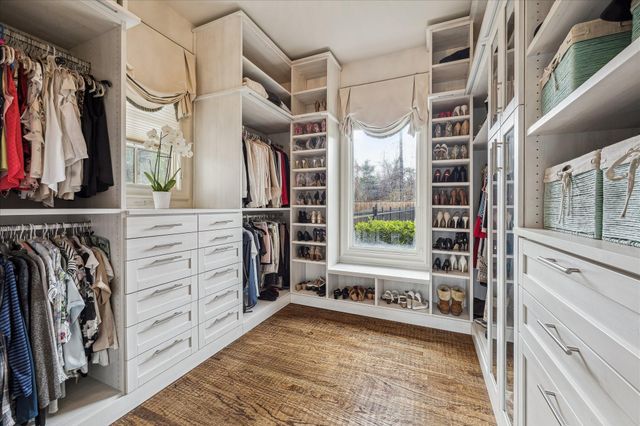 21 W Rivercrest Drive, Houston, TX 77042